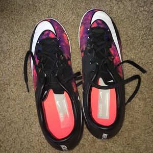 Soccer cleats