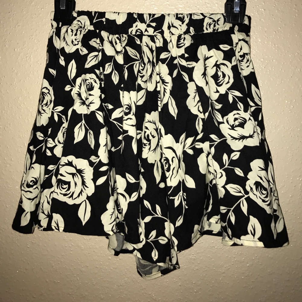 Cute flowy shorts
