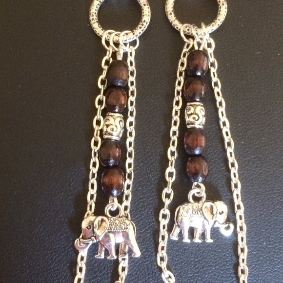 Elephant silver dangle earrings - Picture 2 of 2