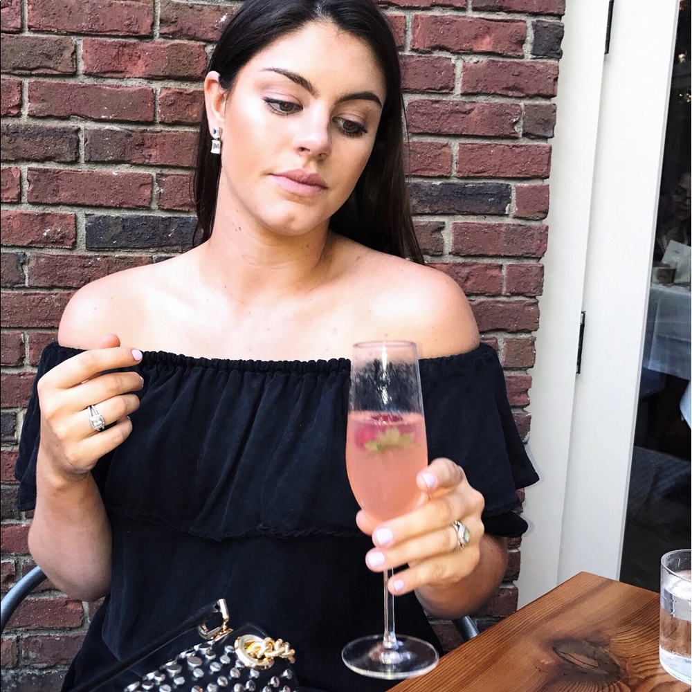 Meet your Posher, Emily