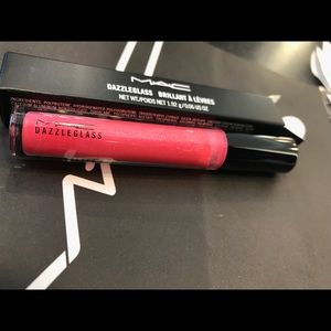 MAC STEPPING OUT Dazzleglass ♥️✨