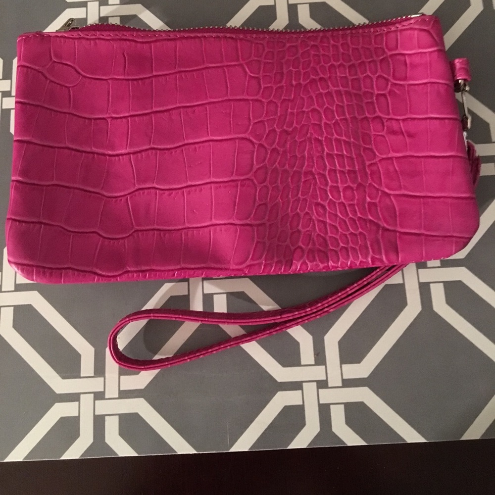 Express wristlet - Picture 2 of 3