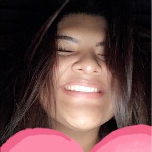 Meet your Posher, Fernanda