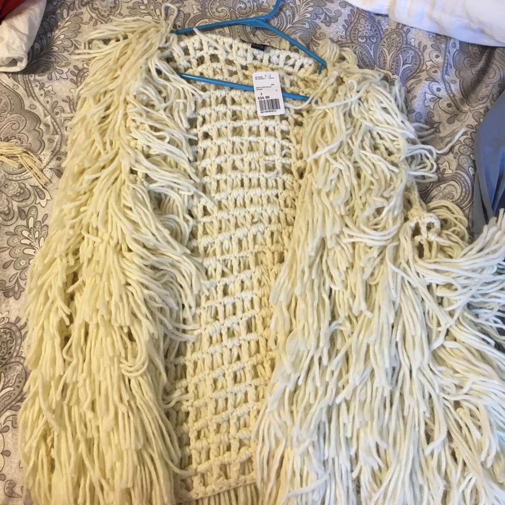 Not worn, tag still on!