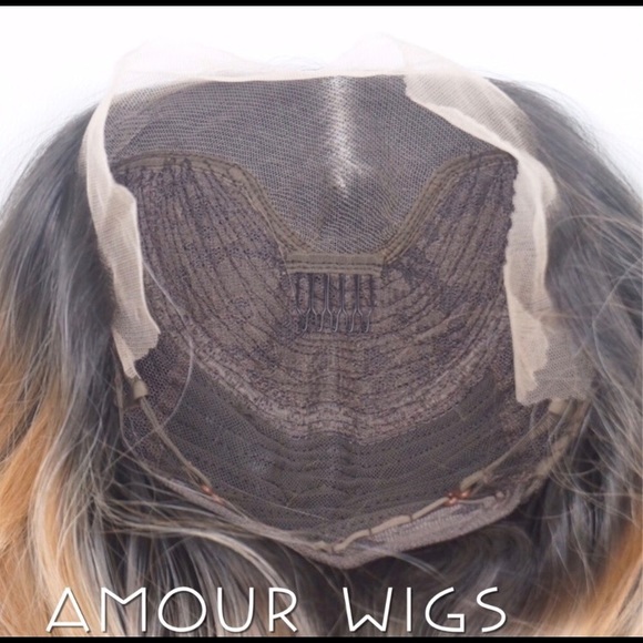 Body Wave Dark Brown Roots Ombre Lace Front Wig - Picture 6 of 6