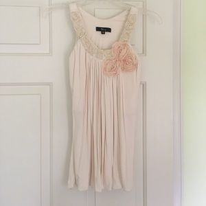 Sky Sleeveless cream top size medium
