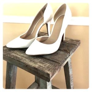 Juicy Couture White Pumps Sz. 6.5 New w/o Box