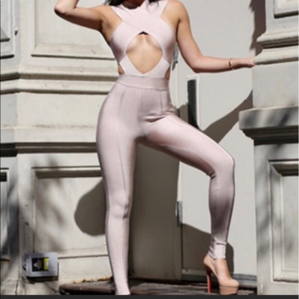 ❤️ DASH House of CB Thick Bandage Bodysuit Bebe - Picture 4 of 8