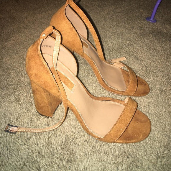 brown heels f21 - Picture 2 of 3