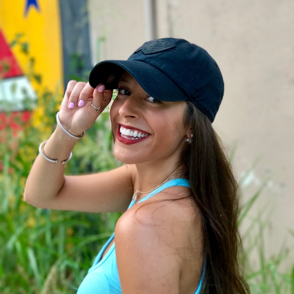 Meet your Posher, Julia