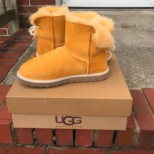 mustard ugg boots