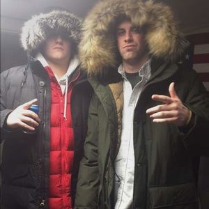 Meet your Posher, Connor