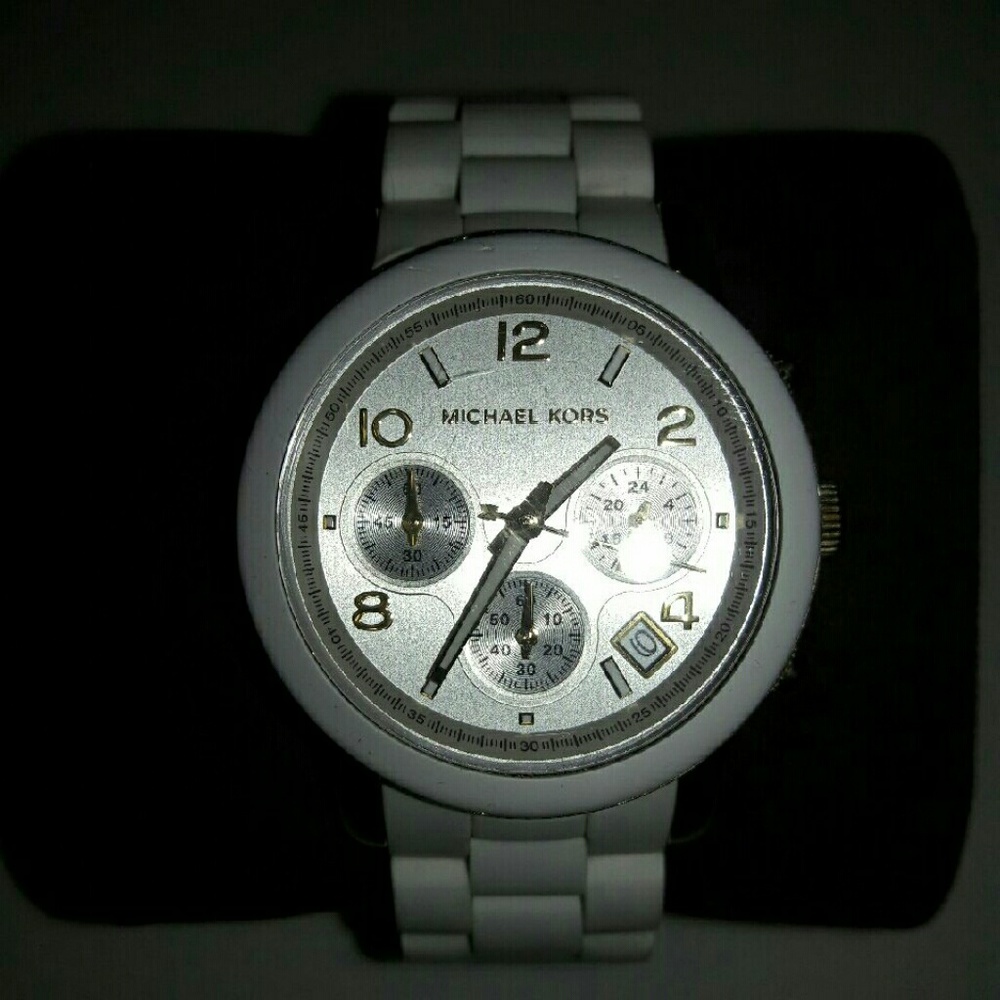 NEW Authentic Michael Kors Watch