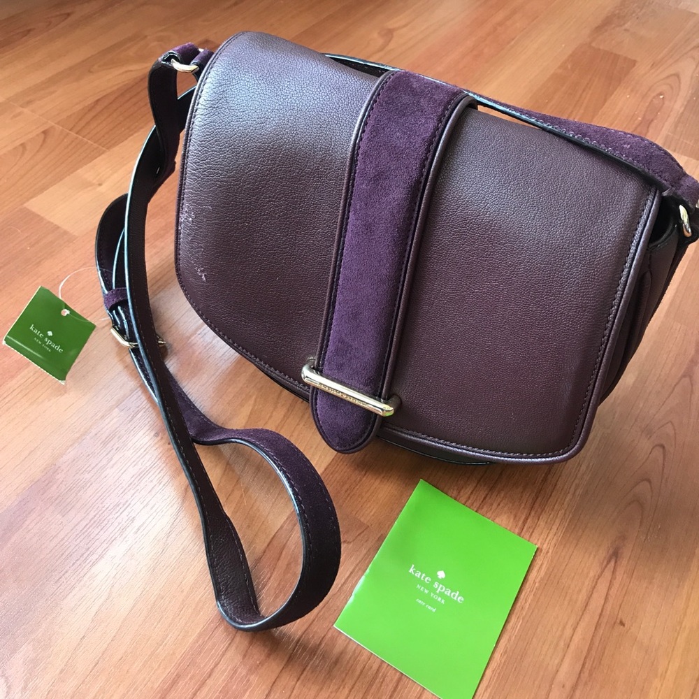 Kate Spade hunts place Marsi purse