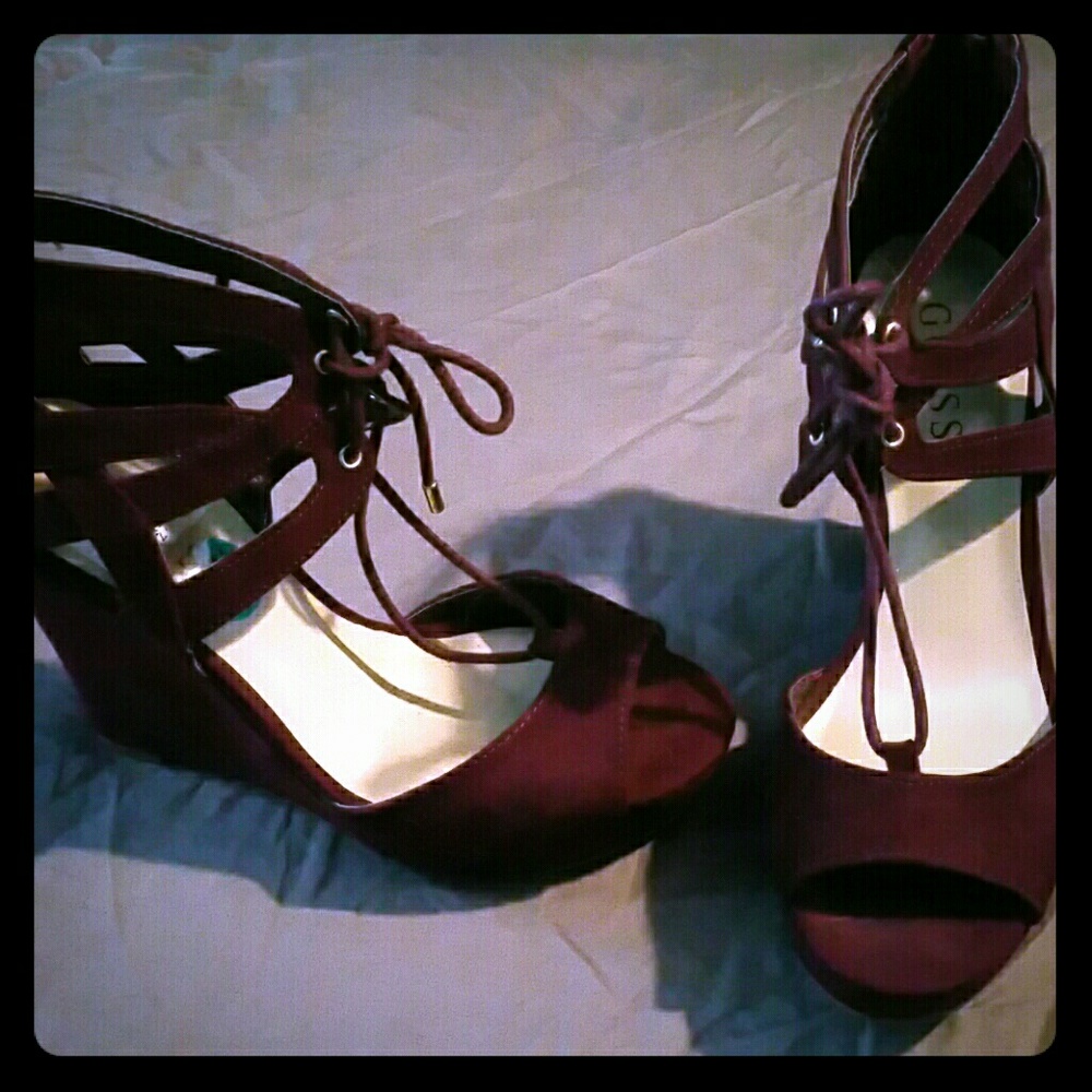 Guess Plum Wedges