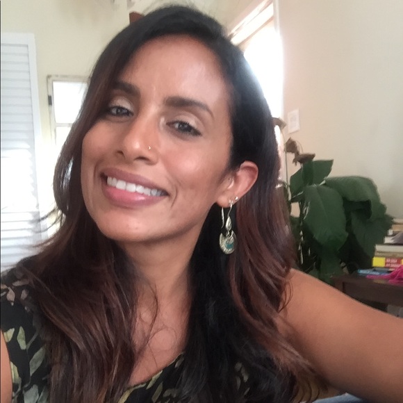 Meet the Posher - Picture 6 of 6