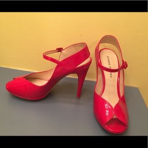 Size 9 red high heel