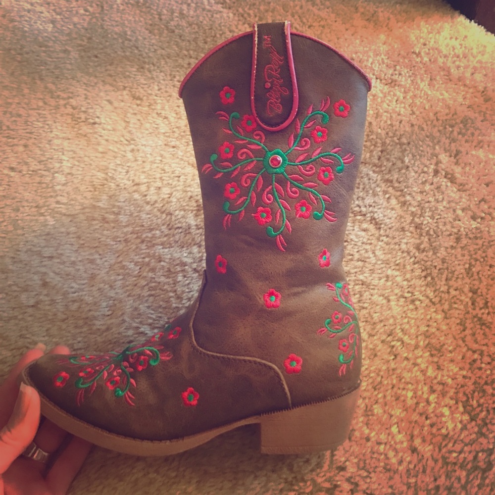 Girls boots
