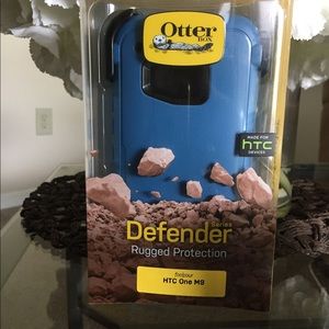 Otterbox defender case for HTC phone