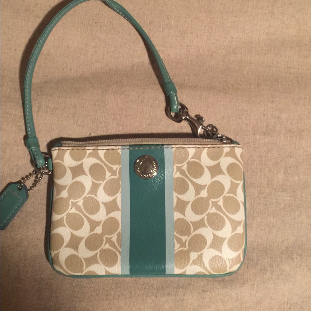 Small Coach wristlet
