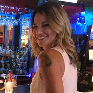 Meet your Posher, Lesley