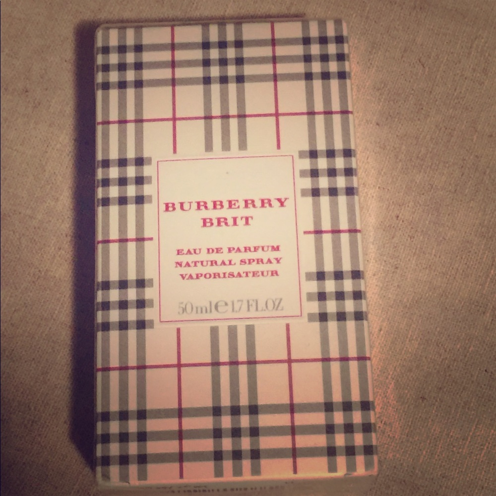 Burberry Britt perfume