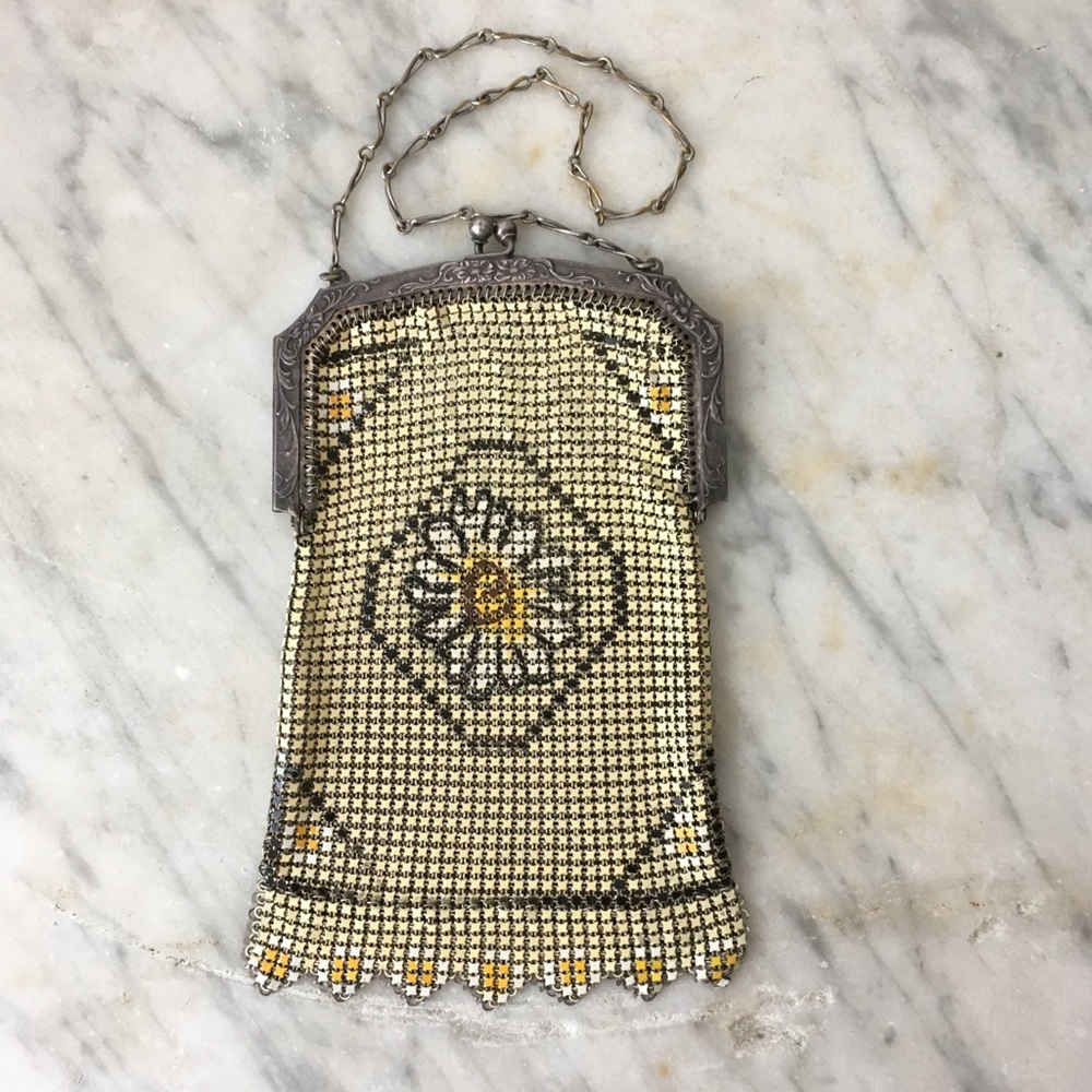 Whiting & Davis 1920s mesh bag