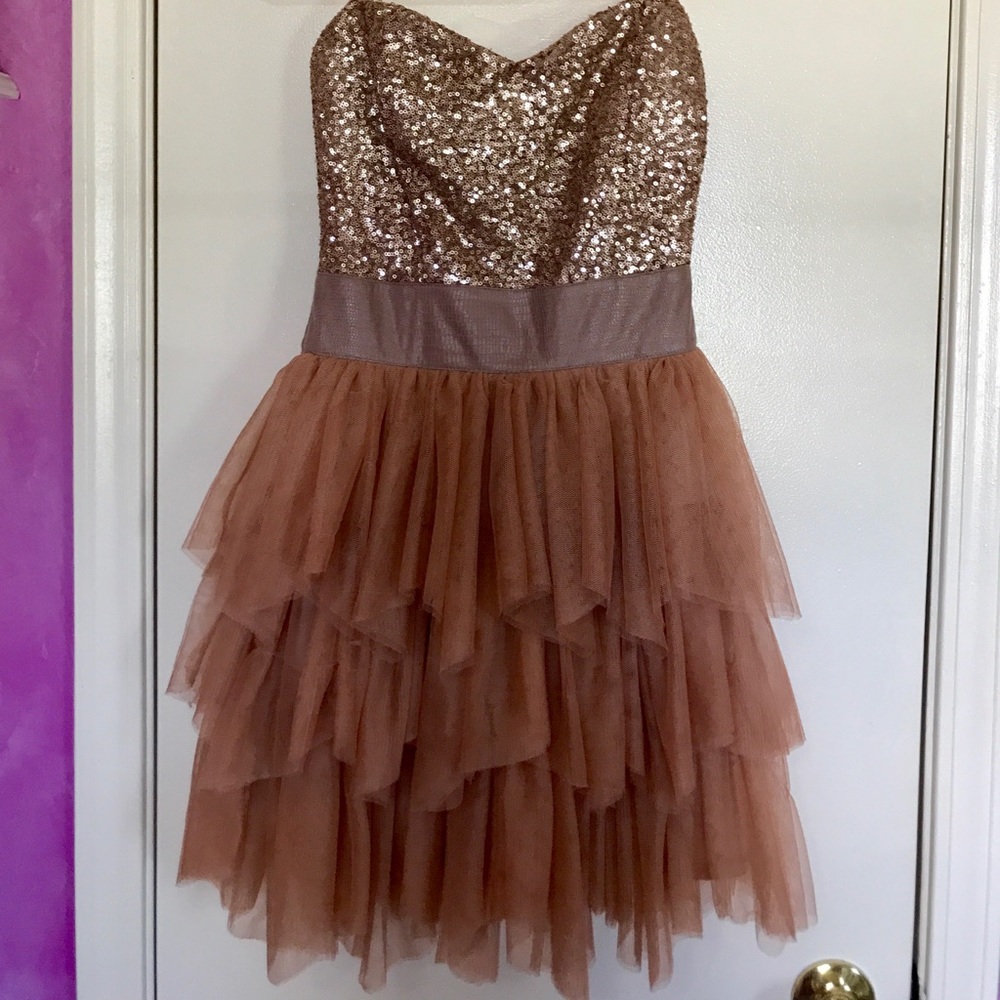 Adorable Tulle Cocktail Dress - Picture 2 of 2