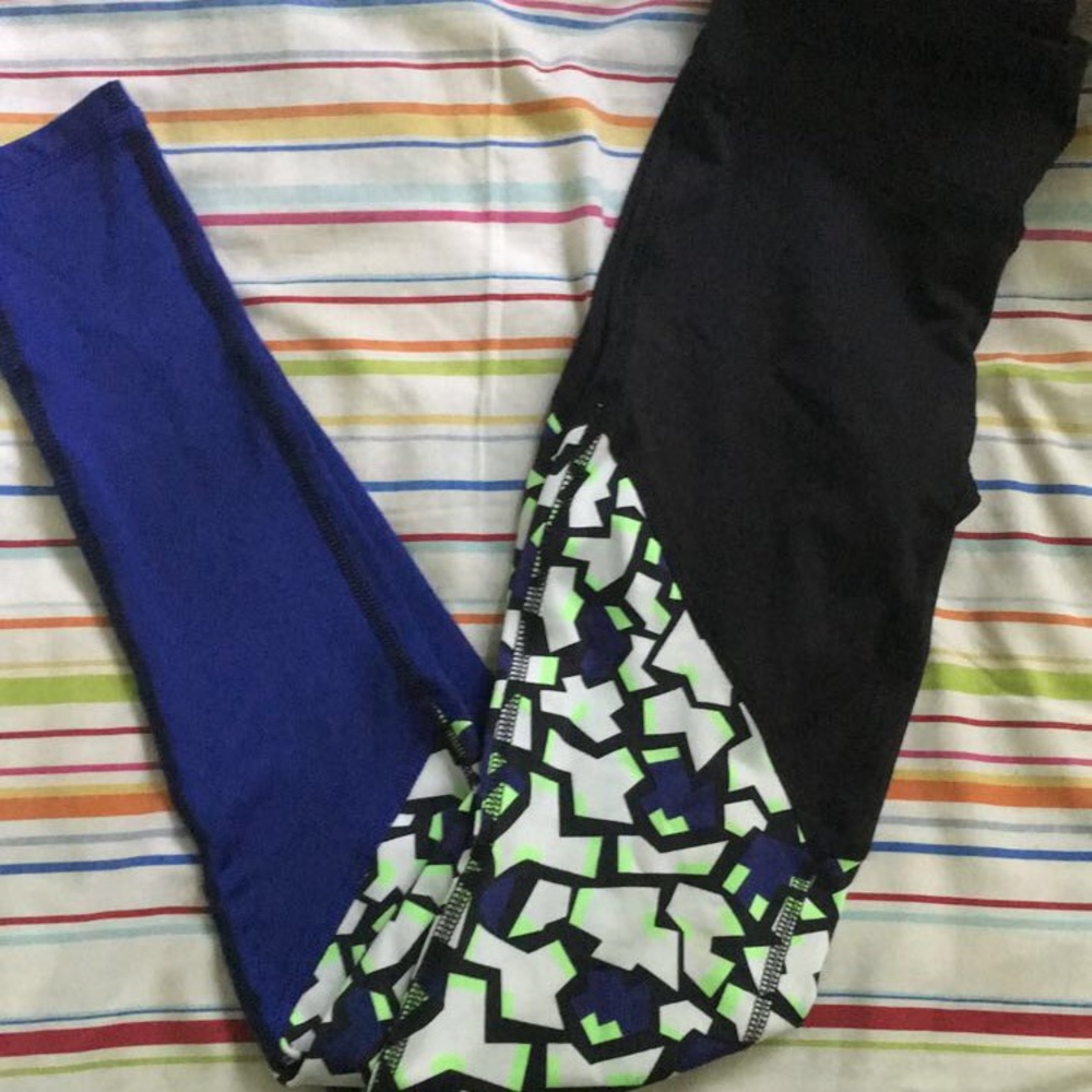 Aero athletic size xs leggings