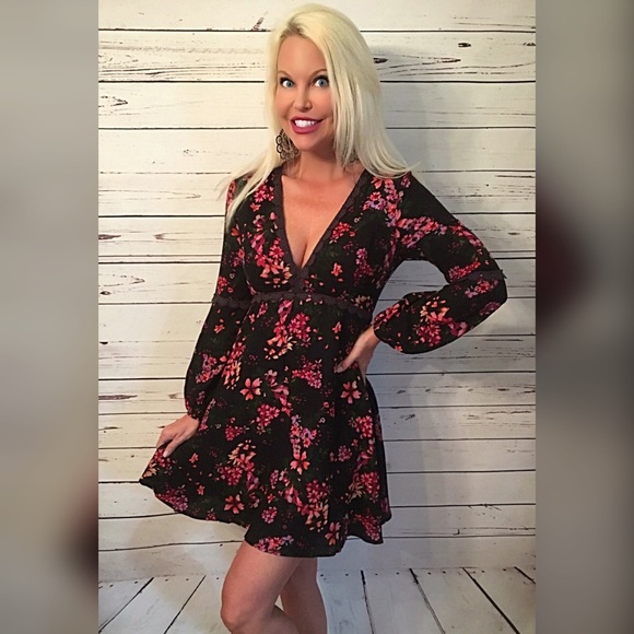 💕 LAST 1💕Fully lined stunning fall Floral dress - Picture 2 of 3