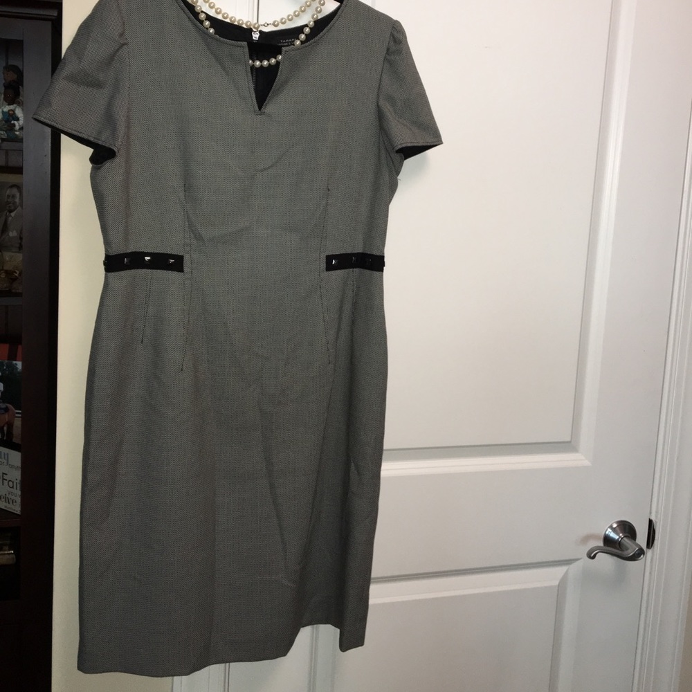 TAHARI Arthur S Levine polyester dress