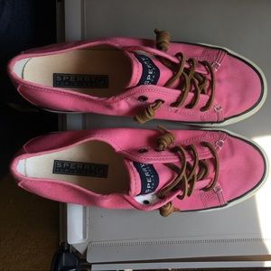 pink sperry shoes size 6 1/2