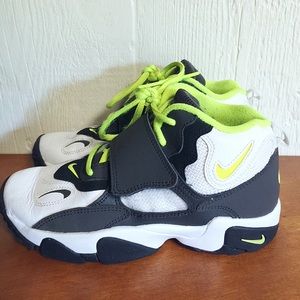 NIKE - KIDS Shoes
