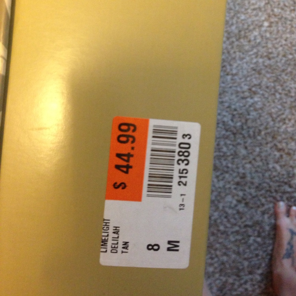 Tan wedges - Picture 2 of 2