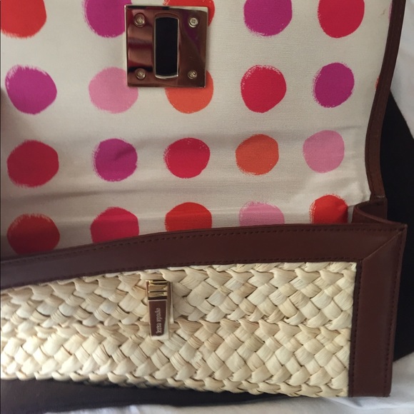 Kate Spade Woven Clutch. - Picture 2 of 7