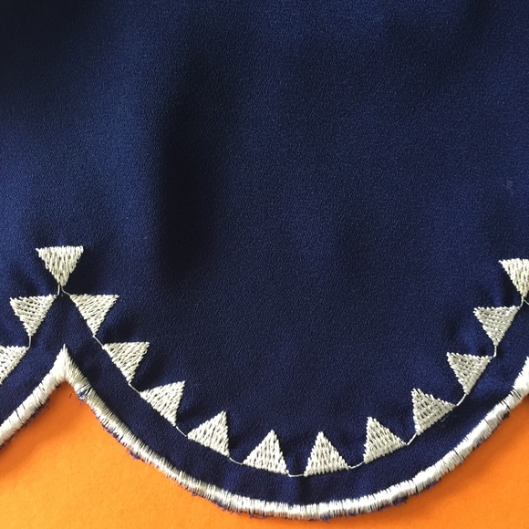 Statement piece! - Picture 2 of 2