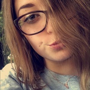 Meet your Posher, Jaymee