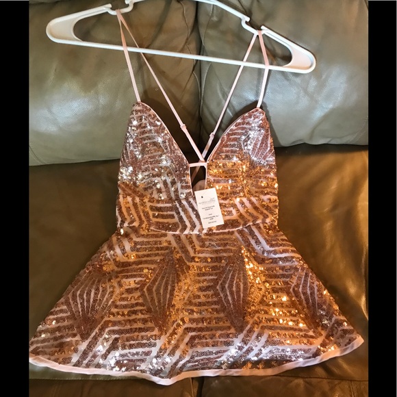 Modern Vintage Boutique sparkle top - Picture 1 of 1