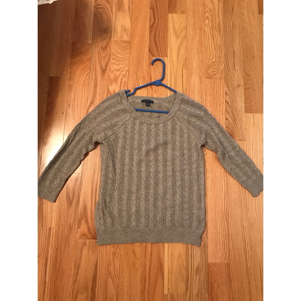 American Eagle sweater