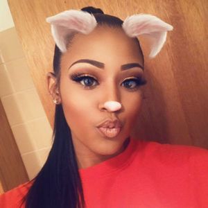 Meet your Posher, Symone