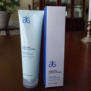 Arbonne Clear Future Deep Pore Acne Cleanser