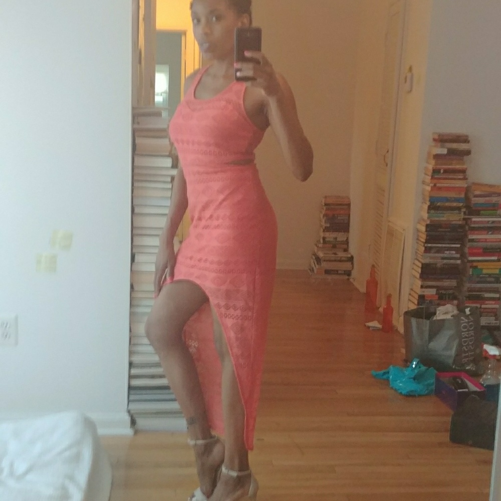 "First date: shut it down" high low summer dress