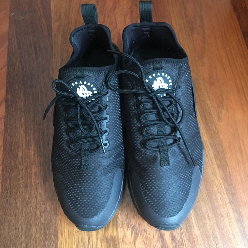 Air Hurache By Nike Air