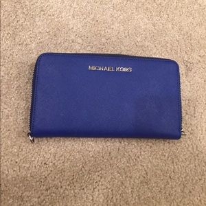 Michael Kors wallet/wristlet