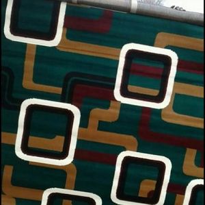 Plush Green Area Rug w/Tan Brown and Cream Accents