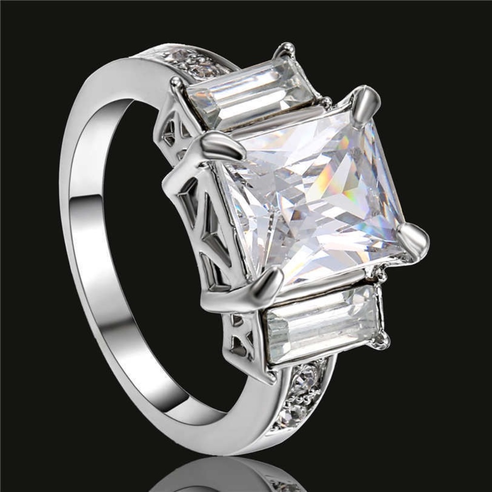 New white zircon 18k gold filled ring-perfect size
