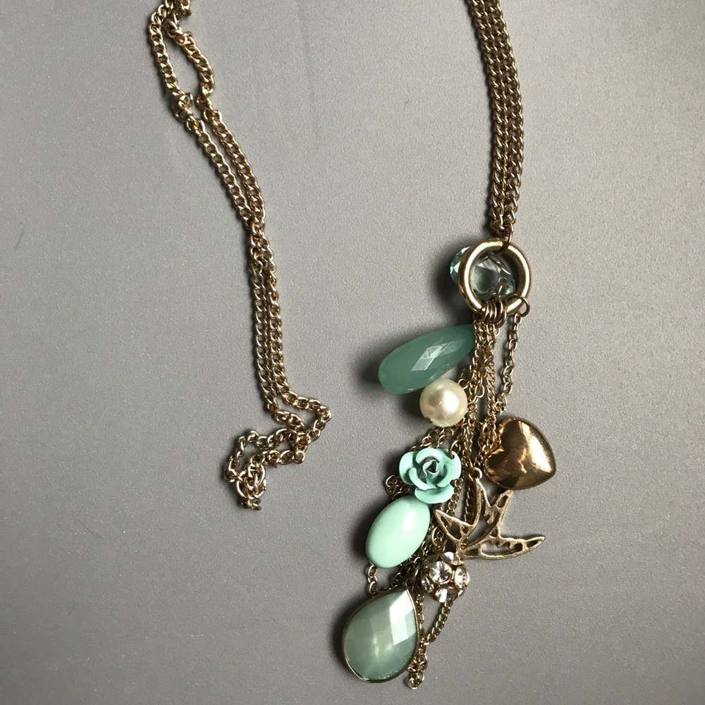 Gold and mint pendant necklace
