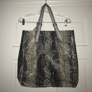 Miztique Tote