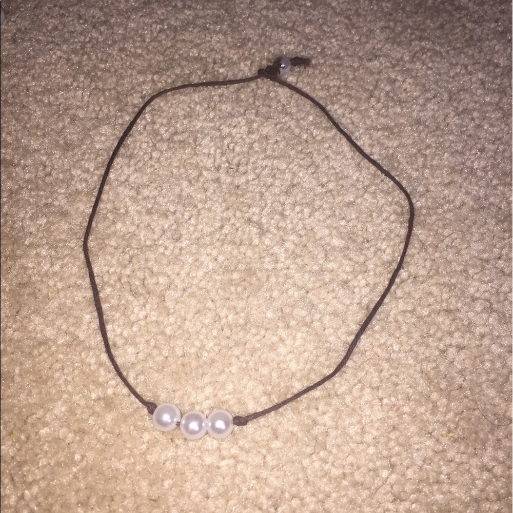 adjustable pearl necklace / choker