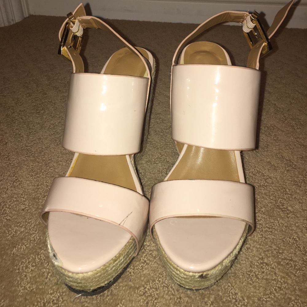 report signature wedges